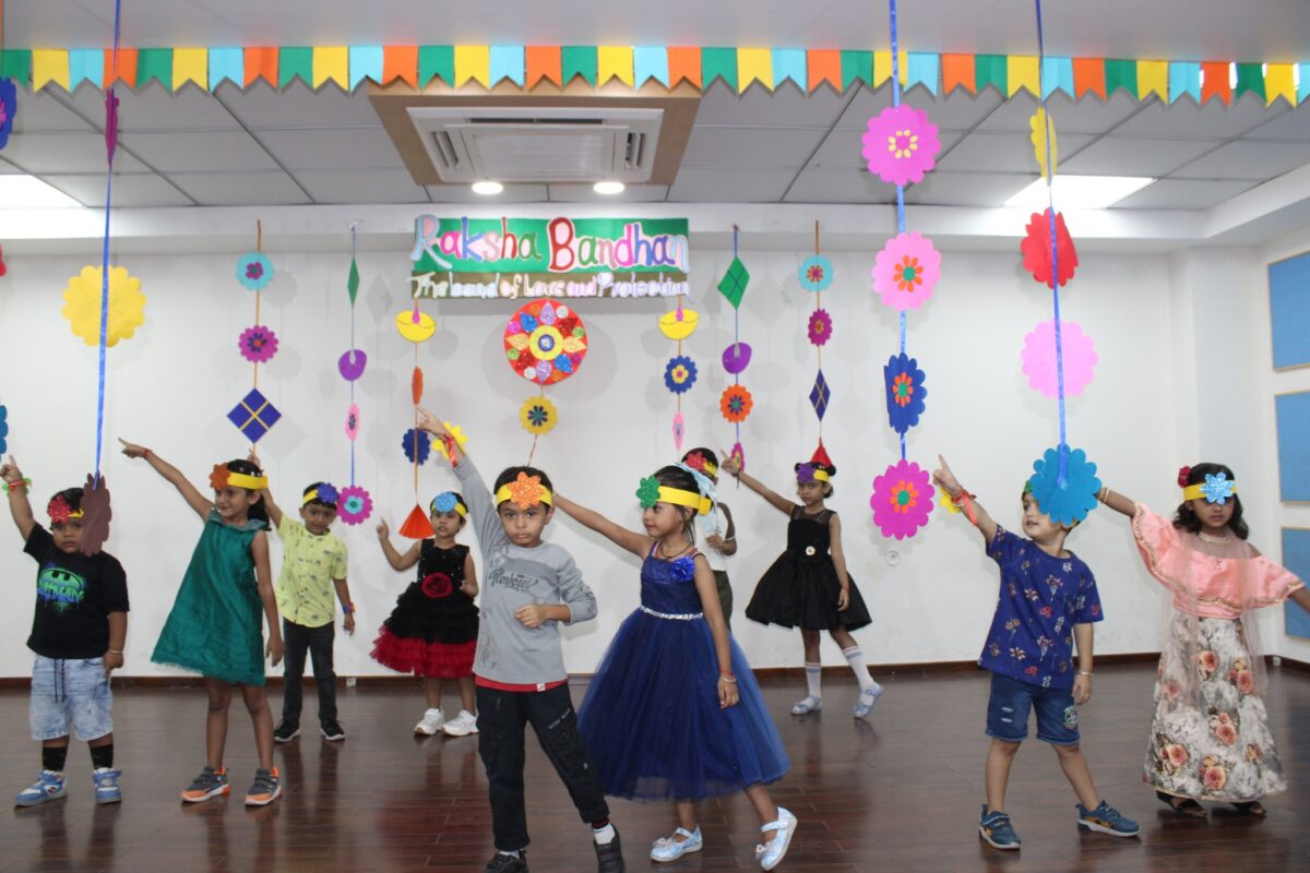 Celebrating the Bond'2