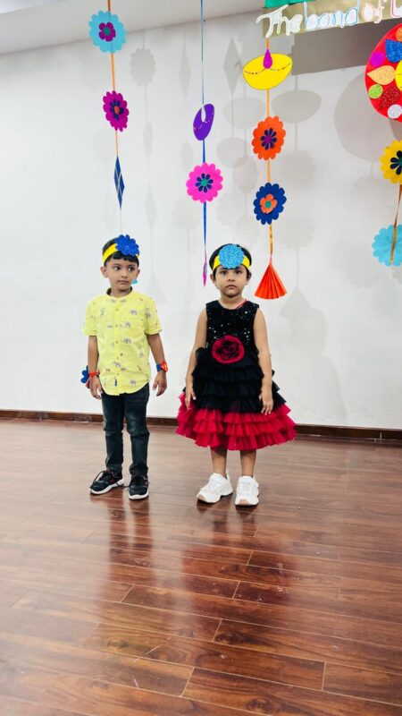 Celebrating the Bond'8