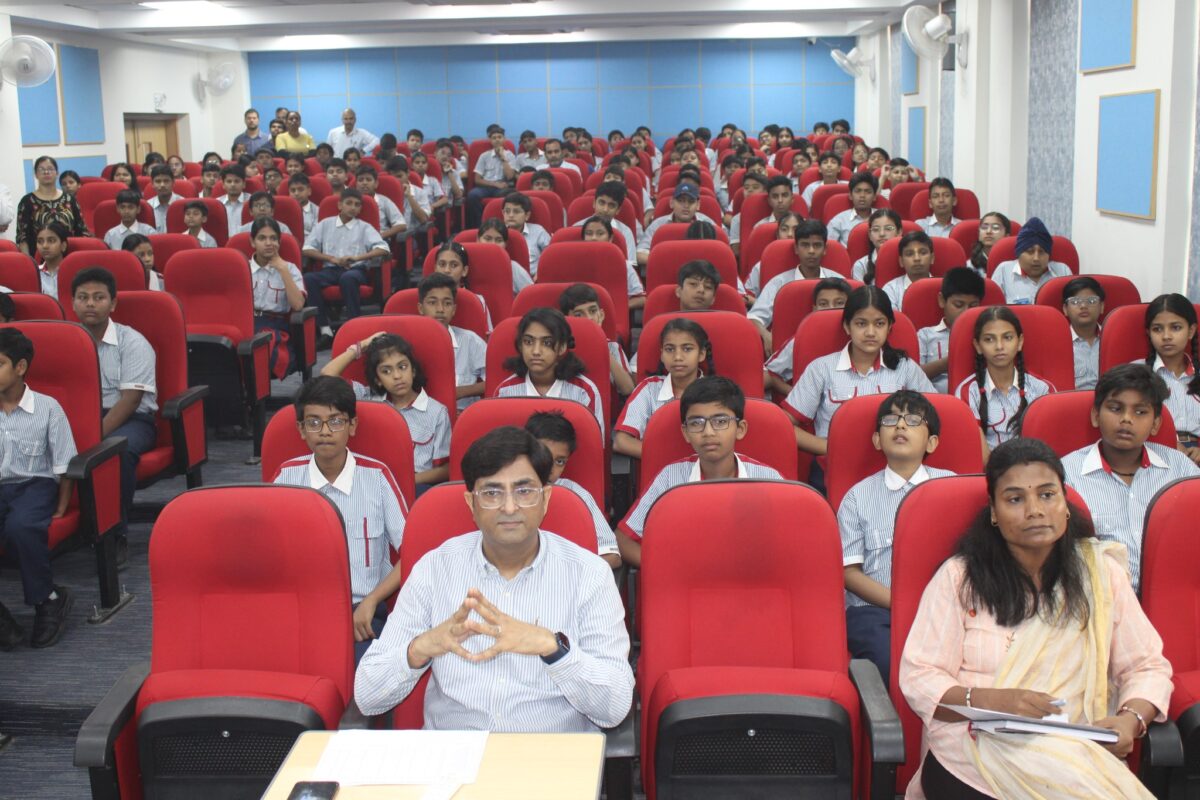 Inter-House Hindi Debate''2