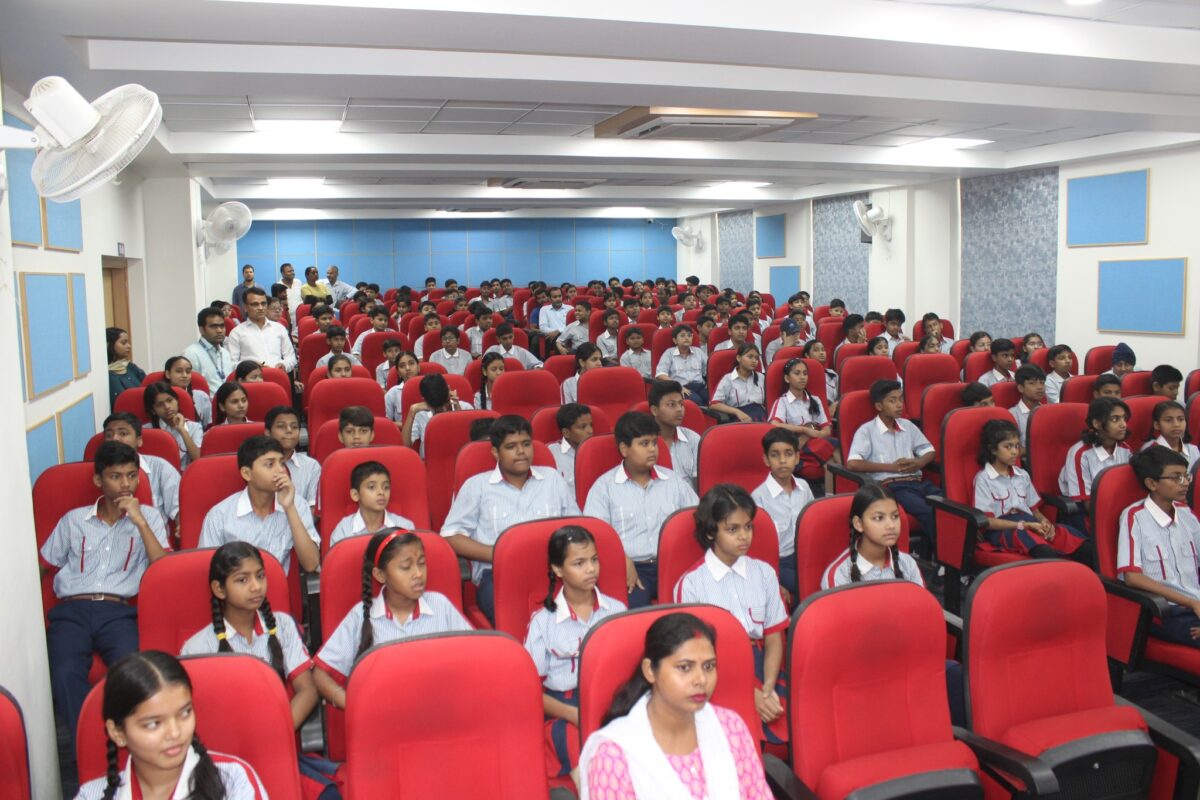 Inter-House Hindi Debate''7