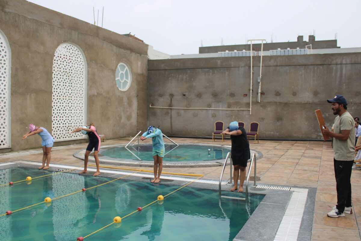 Inter-House Swimming Competition'7