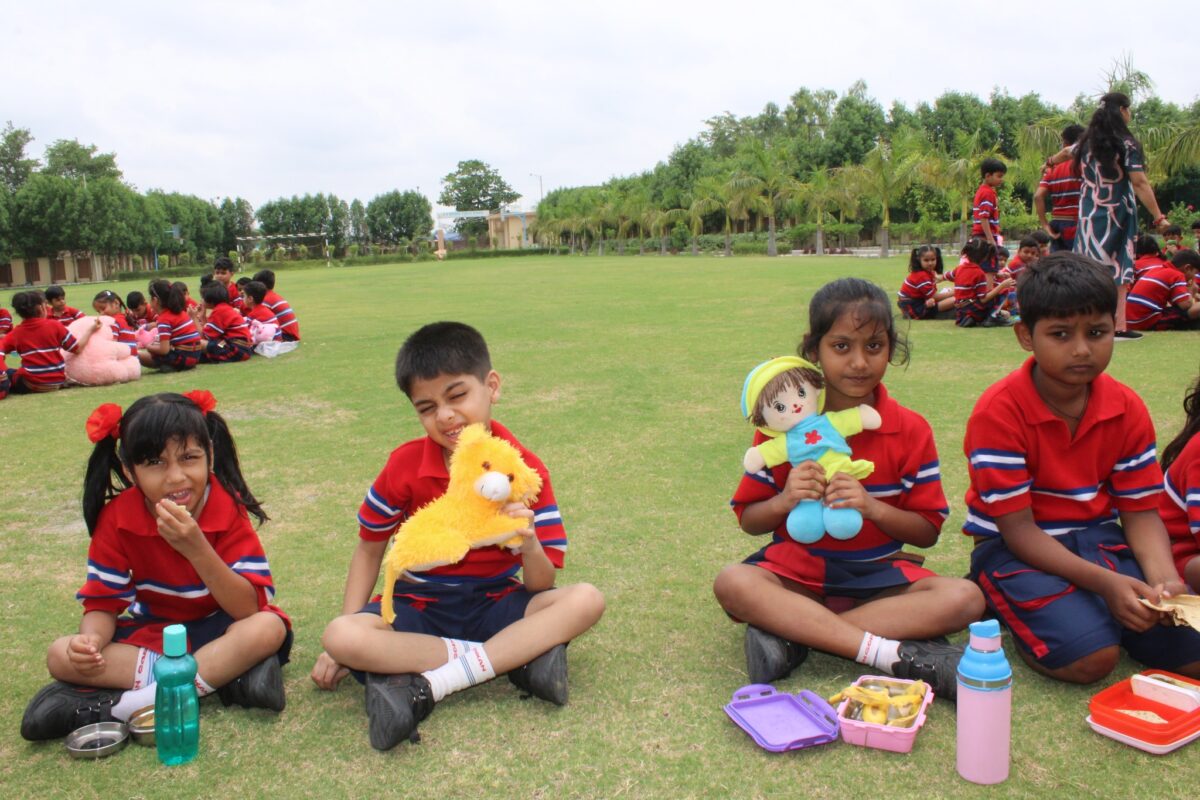 Teddy Bear Picnic on Monday''11