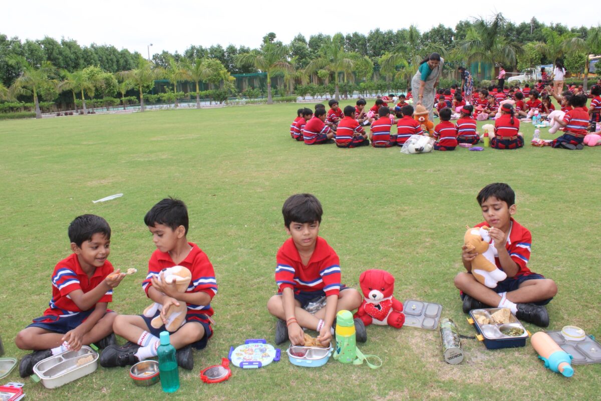 Teddy Bear Picnic on Monday''17