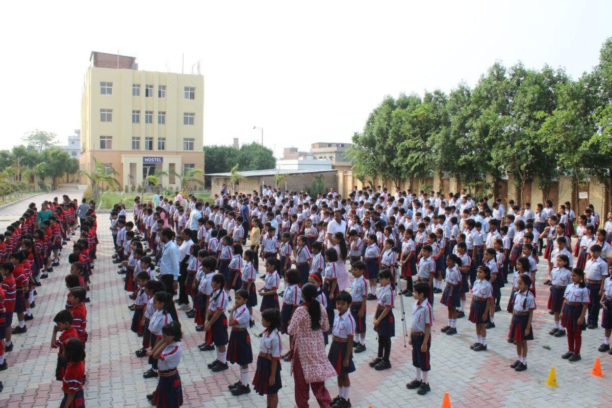assembly was conducted by Class VIII-A at''5