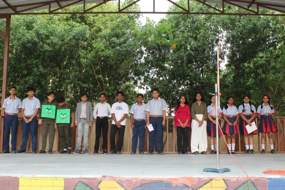 assembly was conducted by Class VIII-A at''6