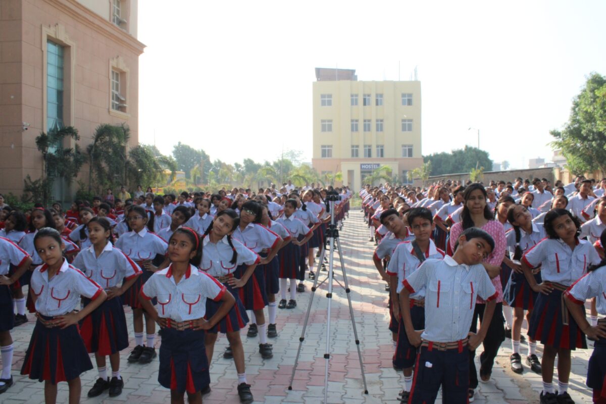 imaginative assembly titled Earth''2